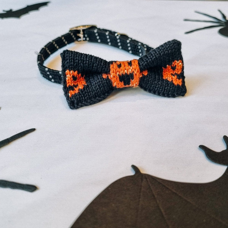 Cat / Tiny Dog Bow Tie: Halloween Pumpkins - Wool & Water