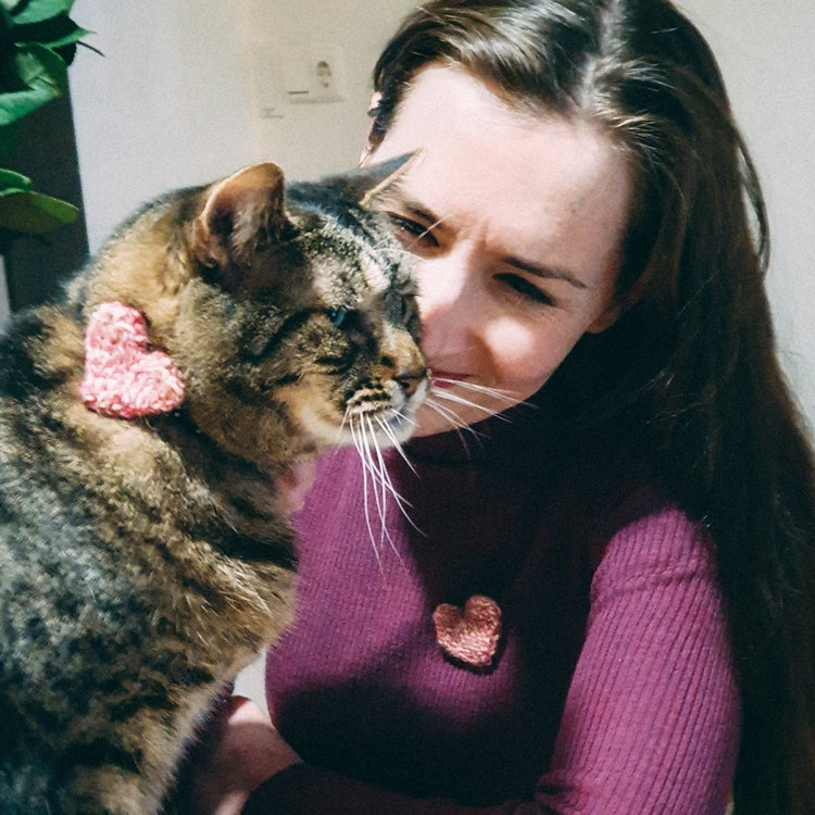 Cat/Dog Love Heart + Pin Set: 3 Sizes Available - Wool & Water