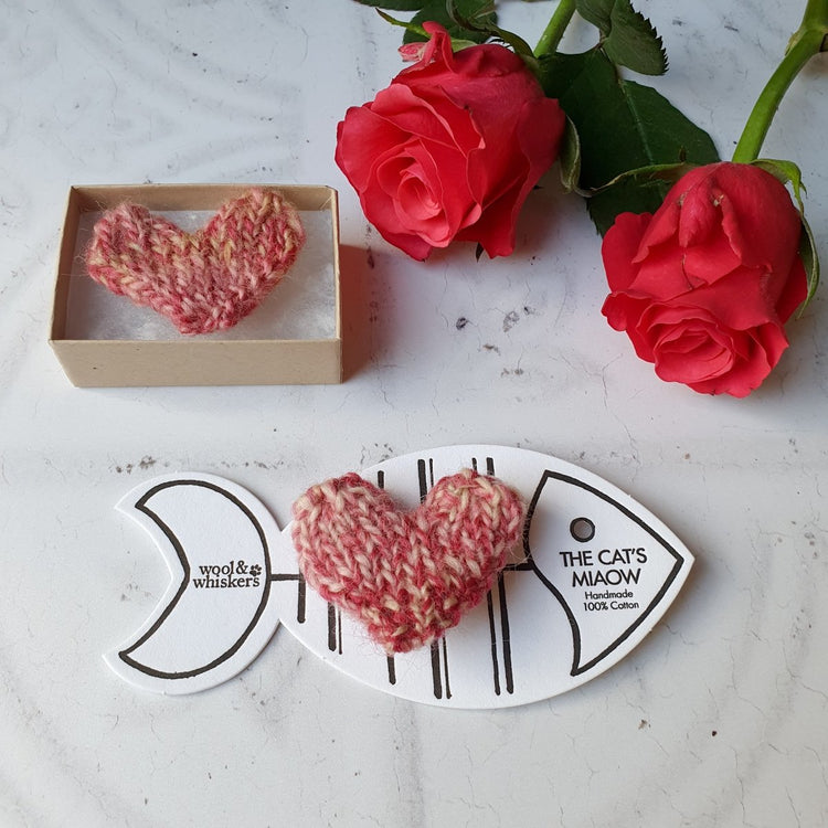 Cat/Dog Love Heart + Pin Set: 3 Sizes Available - Wool & Water