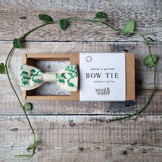 Green Ivy Bow Tie - Wool & Water
