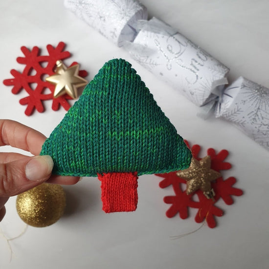 Festive Catnip Cat Toy: Christmas Tree - Wool & Water